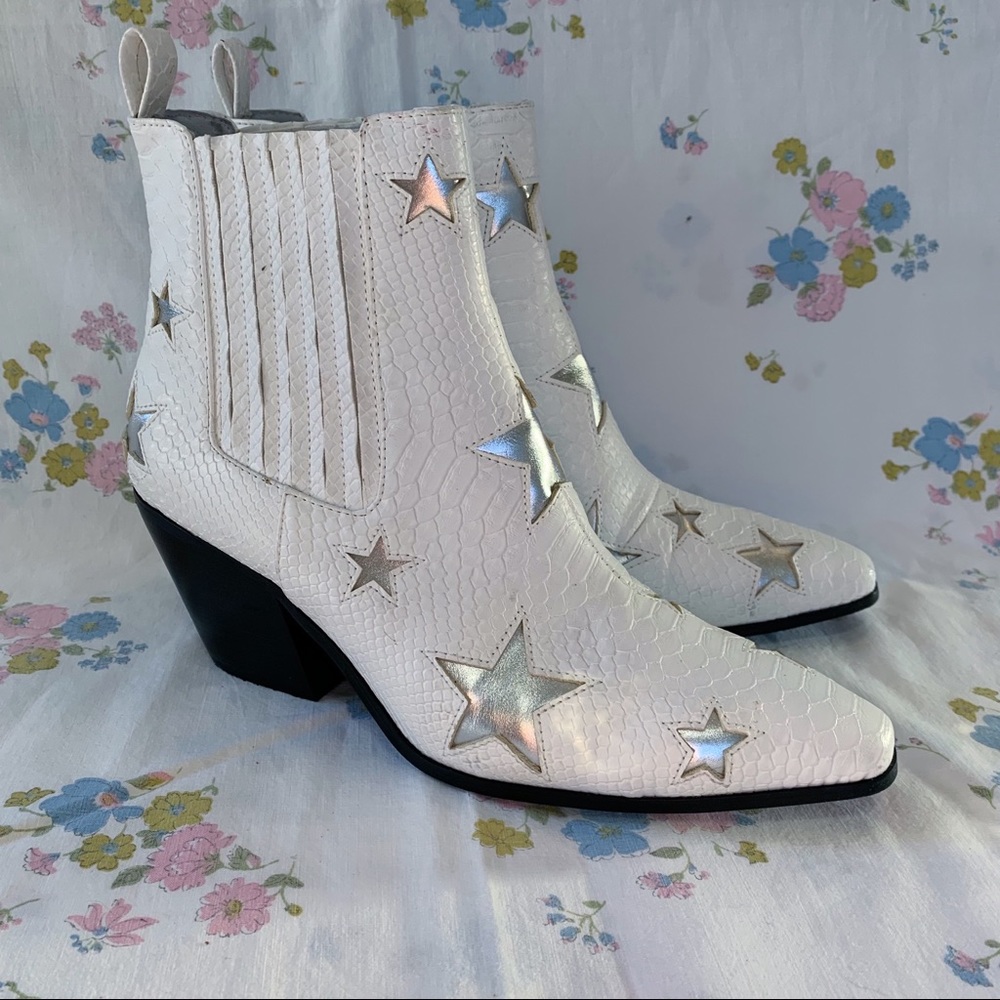 SOLD Betsey Johnson Izak Star Western Ankle Boots, Women’s 7.5